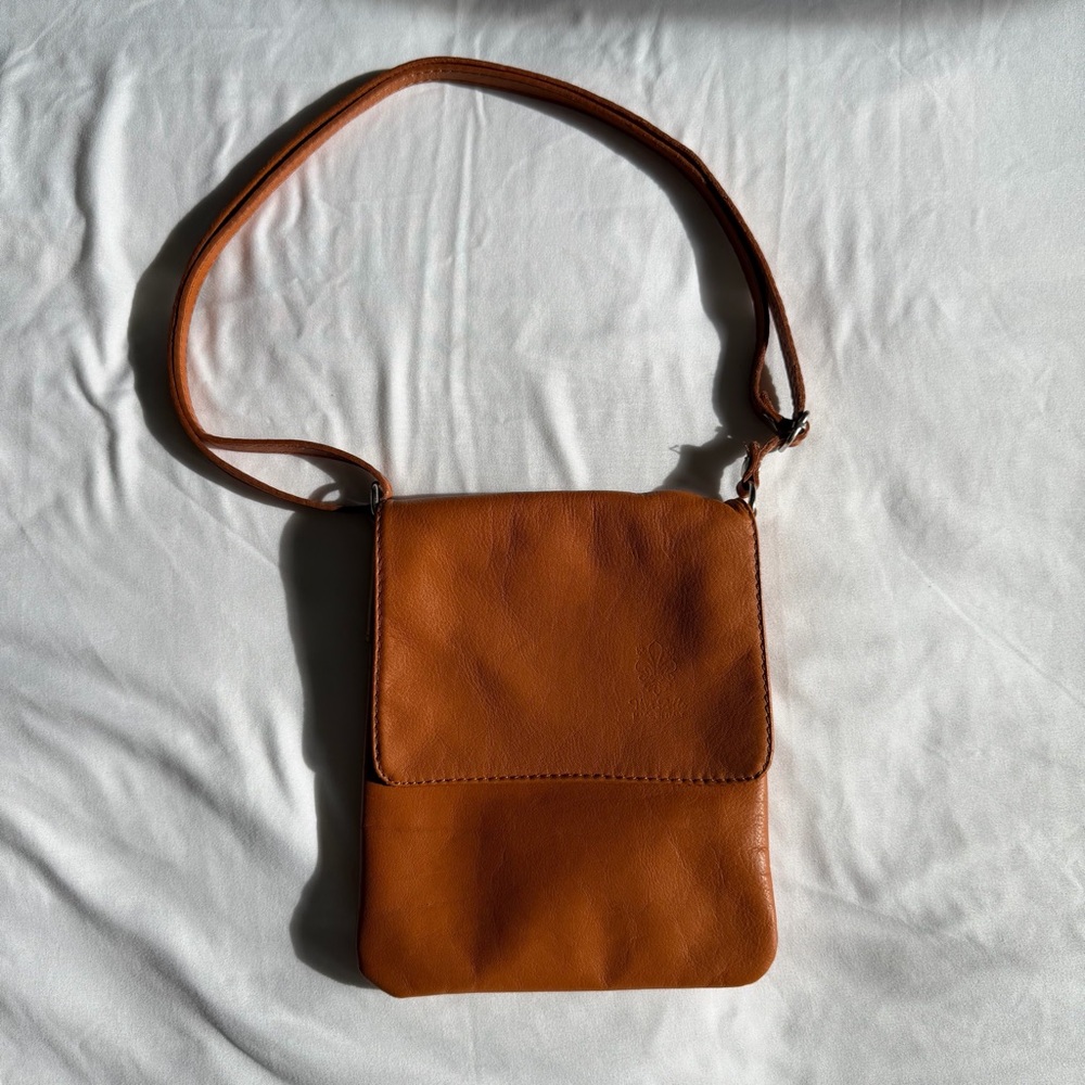 Vera Pelle Italian Made Cognac Brown Genuine Leather Crossbody Flap Zipper Bag